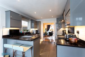 Photo 21- click for photo gallery